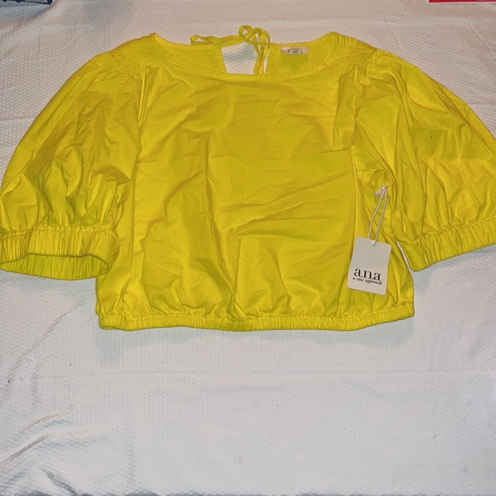 NWT A.N.A Bubble sleeve crop/midi bright yellow size L